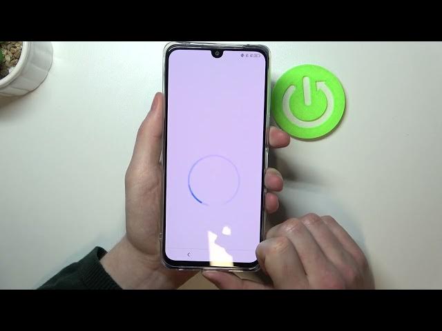 Video thumbnail for TCL 30 UNBOXING | Quick Review & Hands On All Accessories