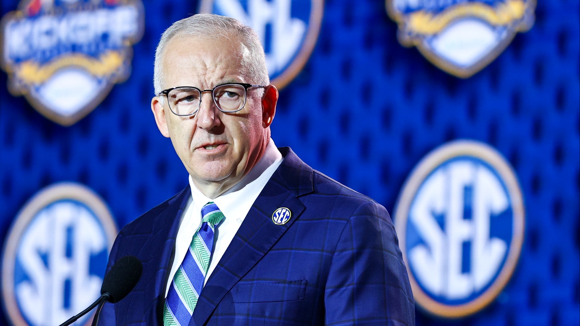 Video thumbnail for SEC Showdown: The Battle Over LSU's Football Future
