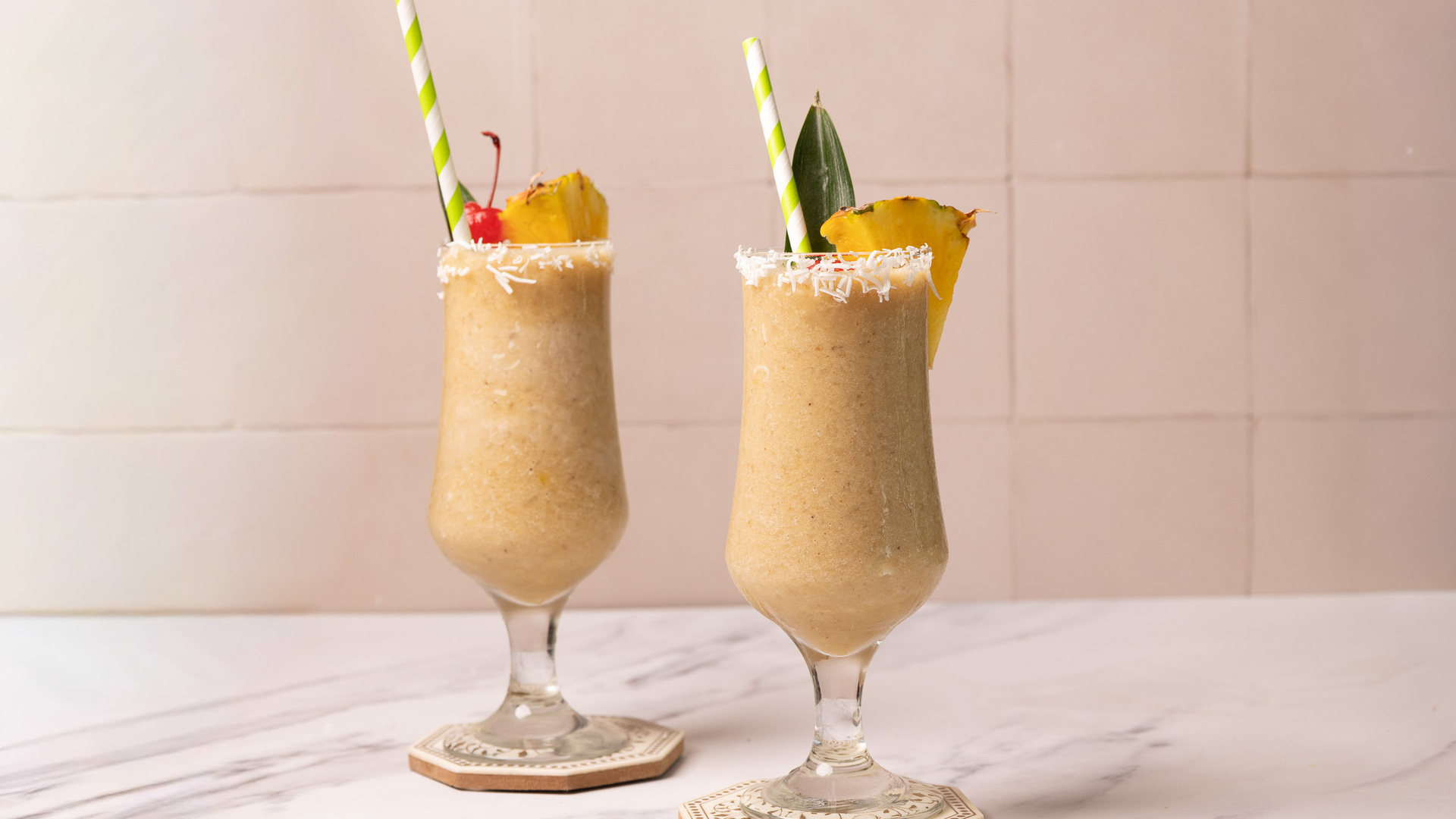 Video thumbnail for Frozen Hummingbird Cocktail Recipe