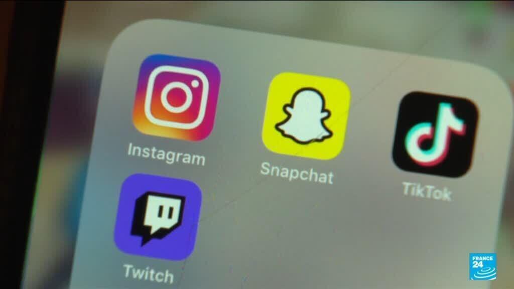 Video thumbnail for France’s top court rejects social media ban for under-15s