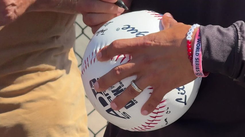 Video thumbnail for Bayonne Little League team returns home to hero’s welcome after World Series run