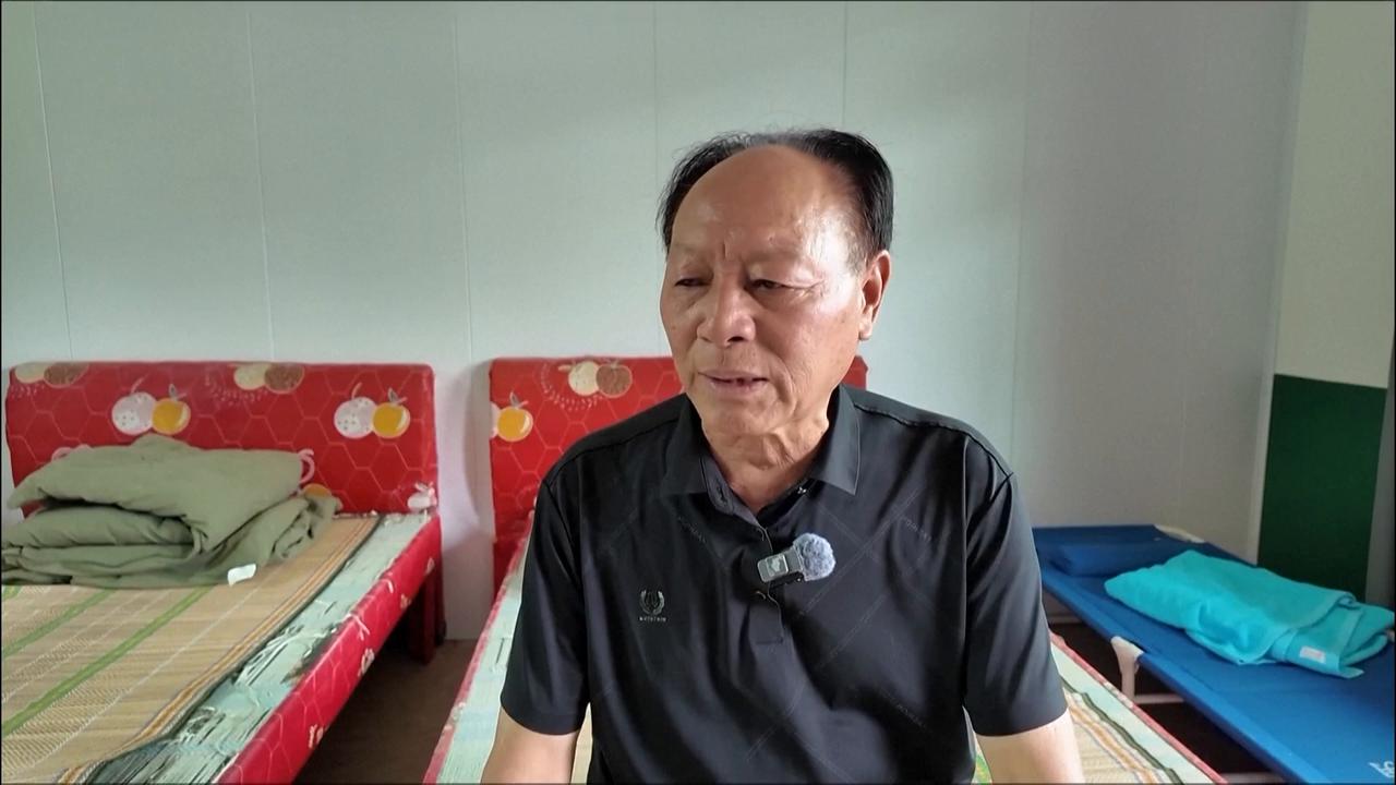 Video thumbnail for China: Over 35,000 relocated in China's Fujian ahead of Typhoon Dolphin.