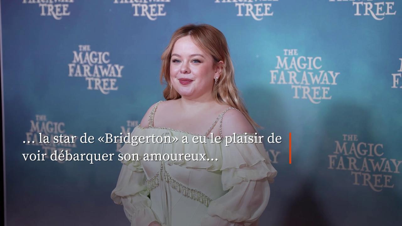 Video thumbnail for Nicola Coughlan lève le voile sur sa vie de couple.