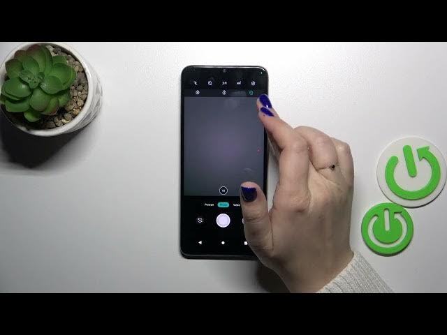 Video thumbnail for How to Set the Timer Option in the Camera of MOTOROLA Moto E22i