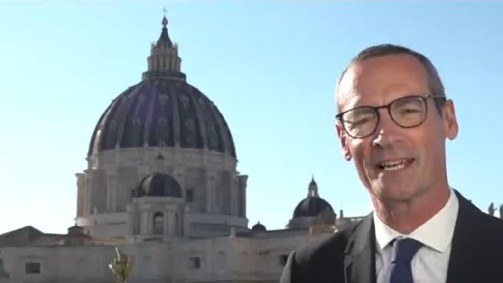 Video thumbnail for Pope Leo's first mass was a 'celebration'  with emphasis on peace