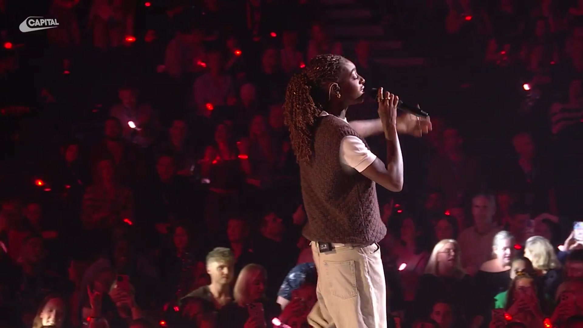 Video thumbnail for Cat Burns - Teenage Dirtbag (Live at Capital's Jingle Bell Ball 2025) | Capital