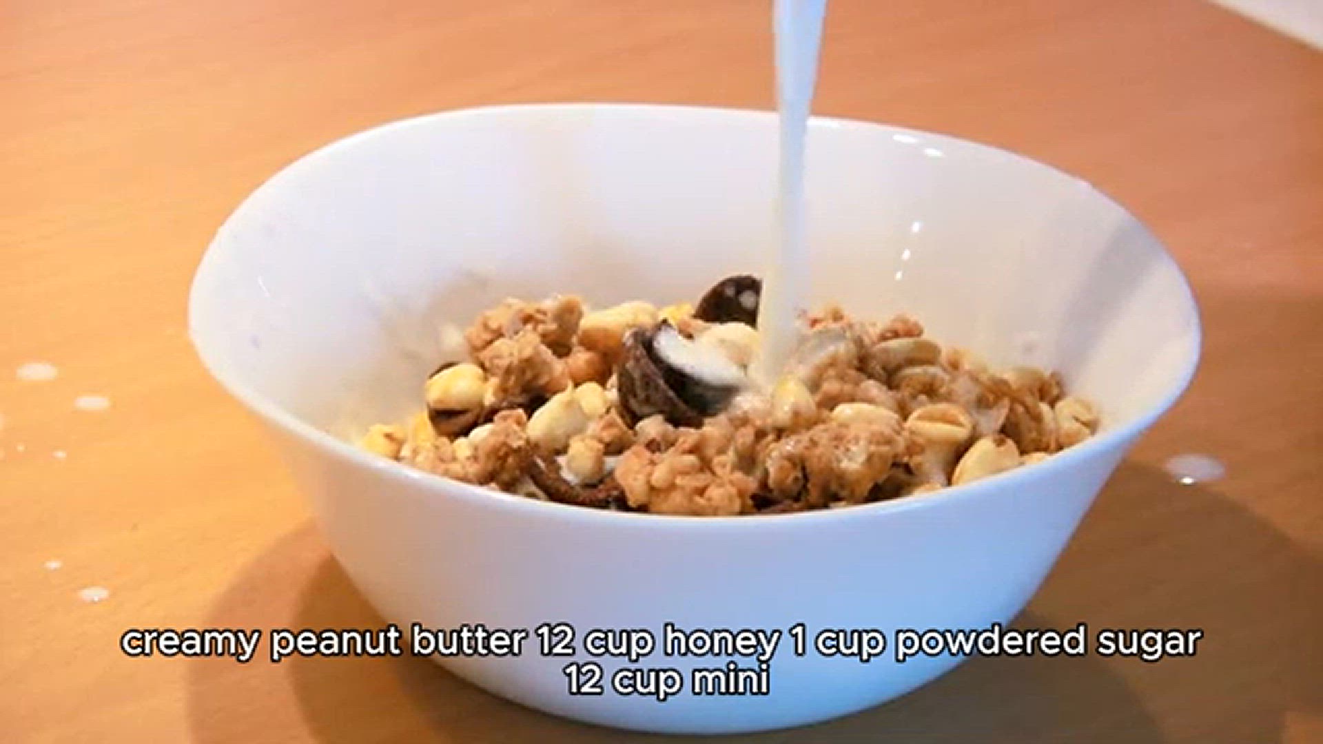 Video thumbnail for Rice Krispie Peanut Butter Balls