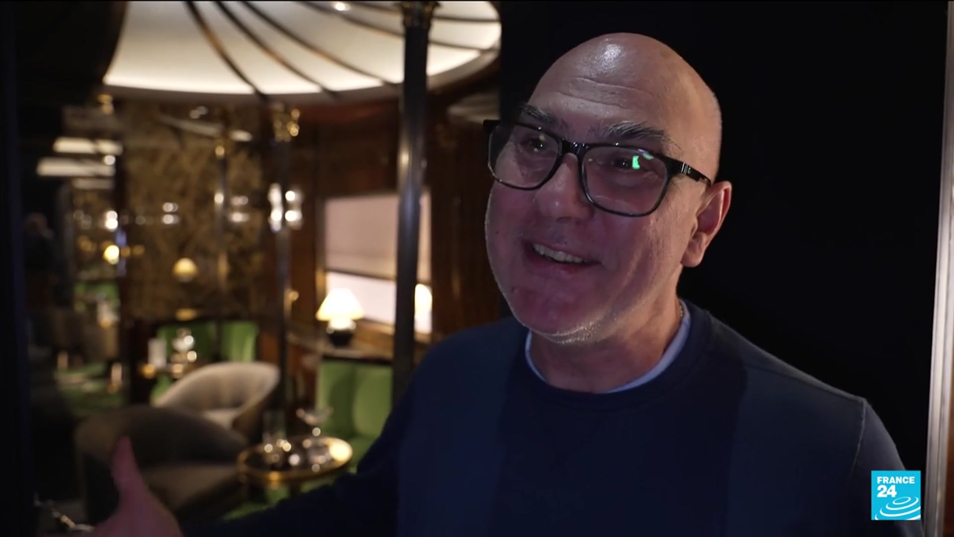 Video thumbnail for Orient Express train exhibition in Paris