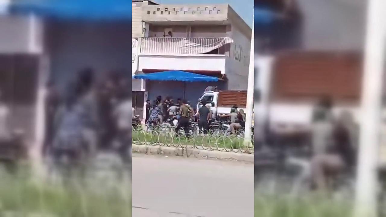 Video thumbnail for Syria: Return of Displaced Kurds to Nothern Syria Disrupted by Attacks.