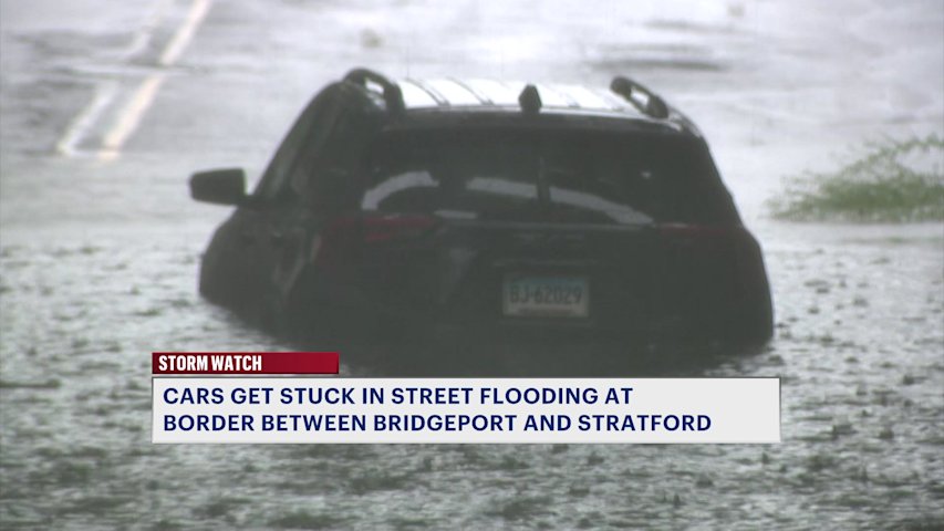 Video thumbnail for Cars get stuck in flooded streets along border of Bridgeport and Stratford