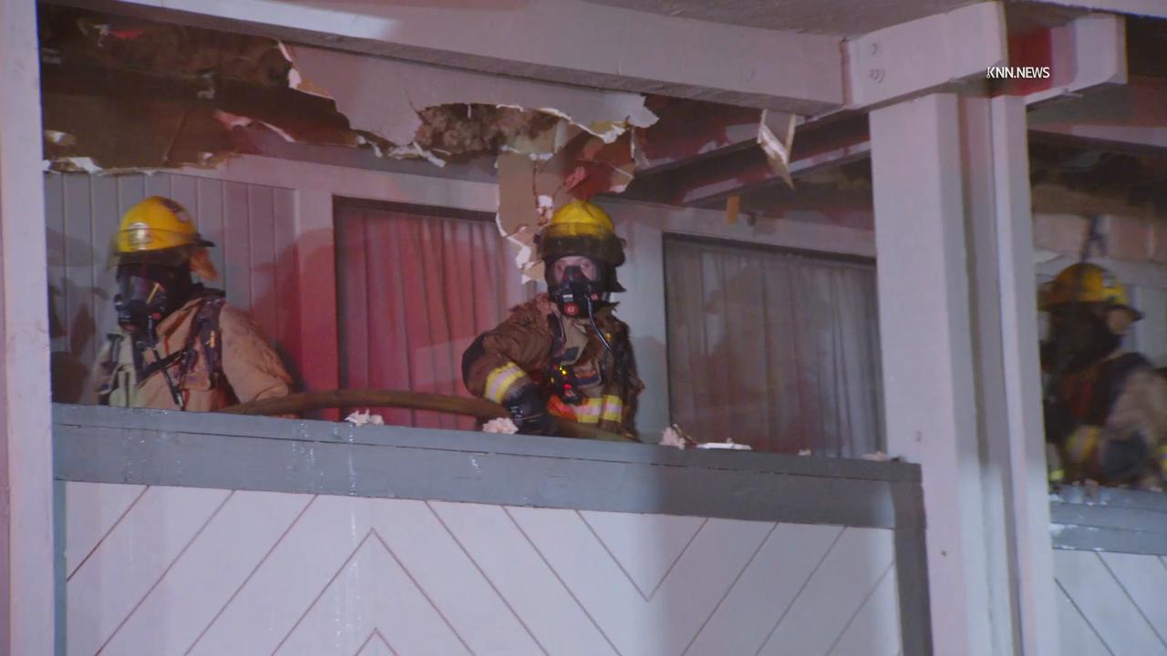 Video thumbnail for US, Phoenix: Phoenix 2nd Alarm Travelodge Fire With Sound On Tape.