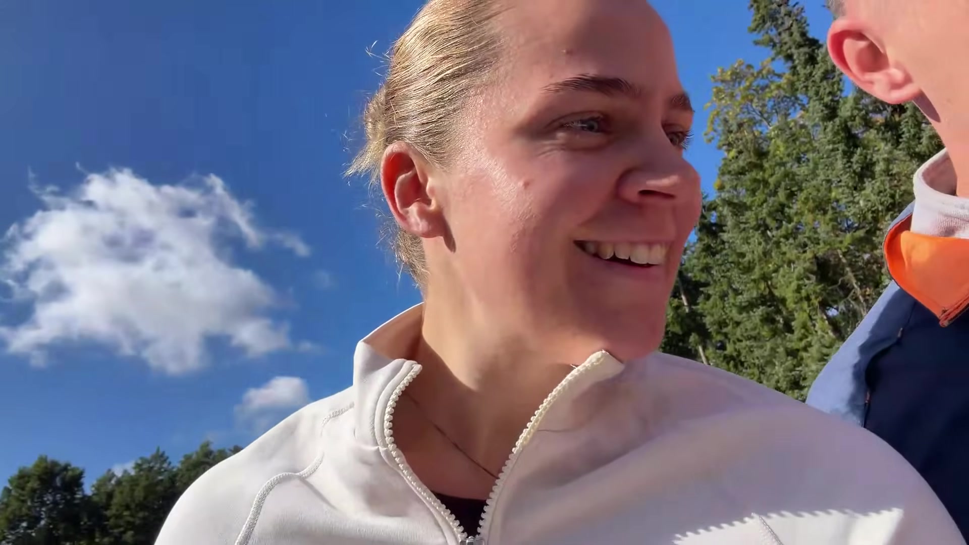 Video thumbnail for Tennis in der Sonne