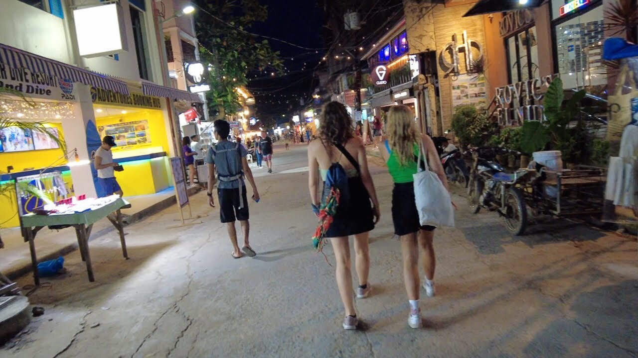 Video thumbnail for El Nido Beach Nightlife Palawan Philippines