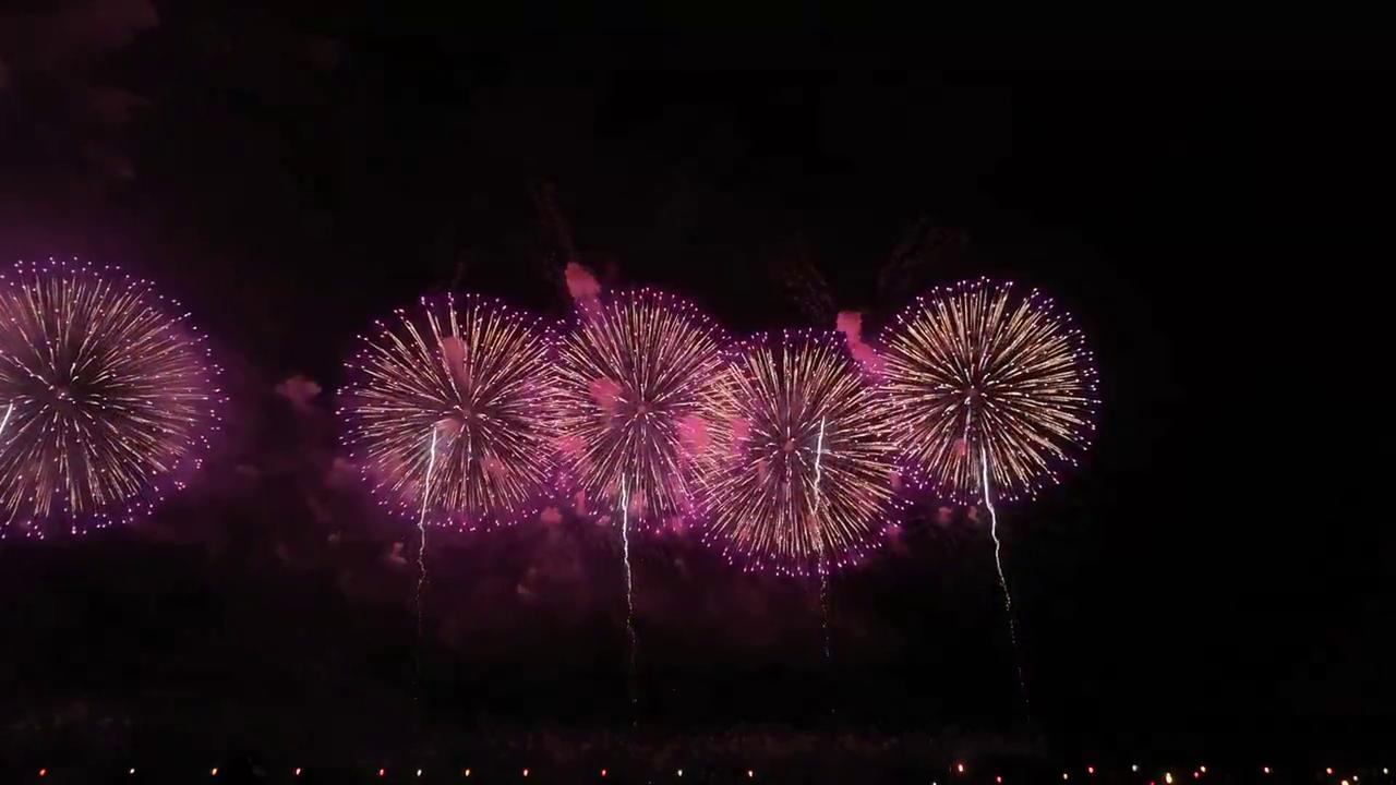 Video thumbnail for Japan: Japan's Nagaoka Fireworks Festival Lights Up the Night with Spectacular Phoenix Display.