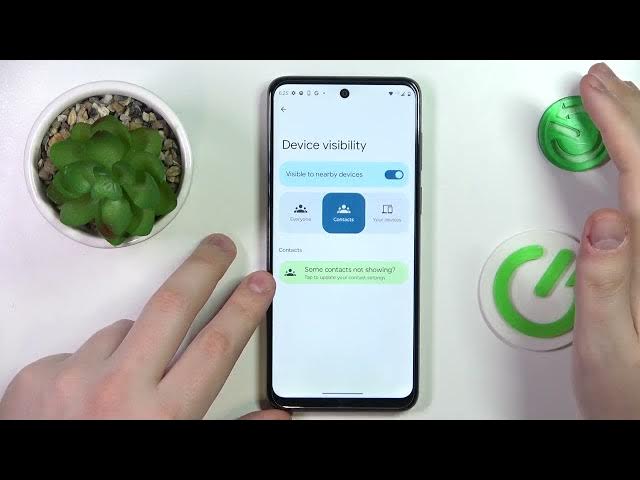 Video thumbnail for How to Set Up and Use the Nearby Share Feature on a MOTOROLA Moto G53