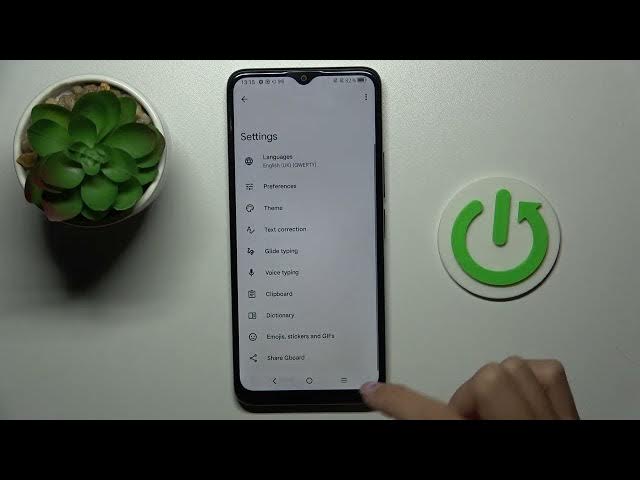 Video thumbnail for How to Activate Emoji Suggestions on TCL 405