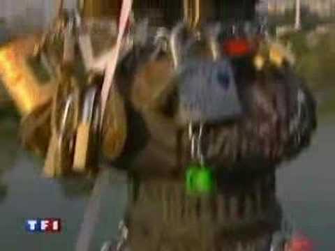 Video thumbnail for Le pont de l'amour à Rome