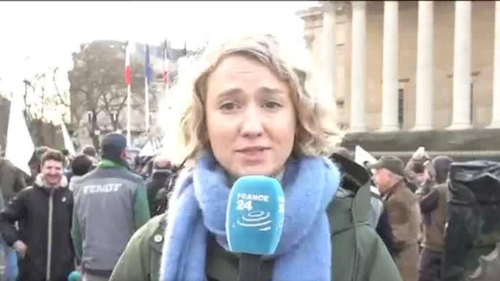 Video thumbnail for Hundreds of farmers protest outside French parliament