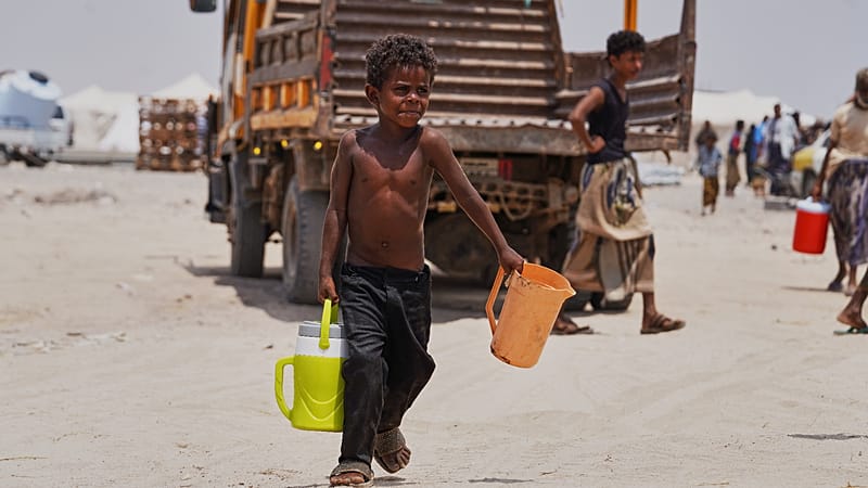 Video thumbnail for UN says at least 150,000 have fled their homes in Yemen amid fighting