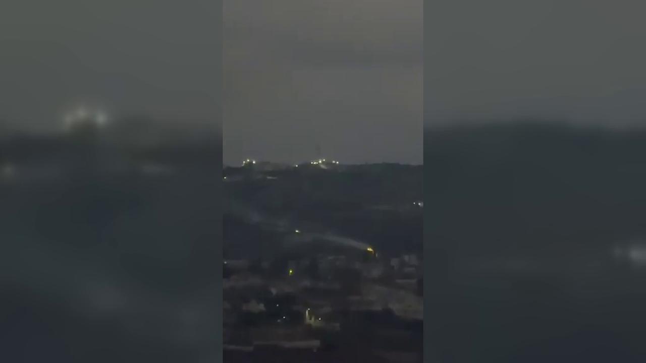 Video thumbnail for Lebanon: Israeli Military Vehicles Advance Into Southern Lebanon Overnight.