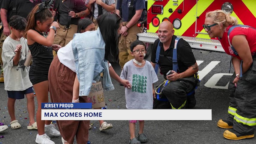 Video thumbnail for Jersey Proud: Dunellen turns out to welcome home a young boy