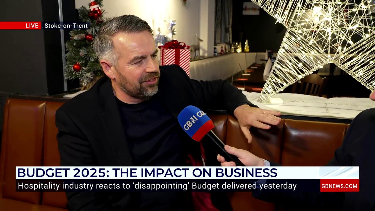 Video thumbnail for WATCH: Furious Briton hits out at 'two-tier Keir' following Rachel Reeves's Budget