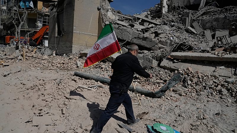 Video thumbnail for Iran: U.S. vows more attacks as Tehran delays Khamenei's funeral