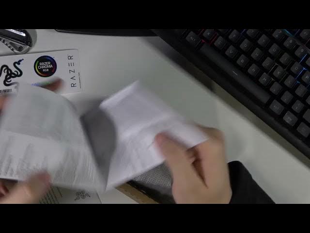 Video thumbnail for Razer Basilisk V3 Unboxing – First Impression / Overview