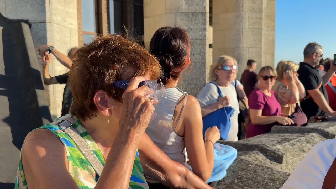 Video thumbnail for Belgium: People gather in Brussels to watch rare solar eclipse.