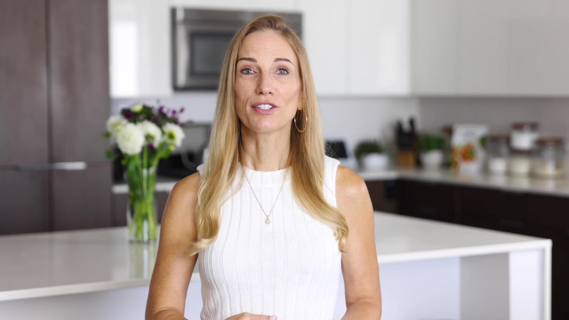 Video thumbnail for 53.GREEK AVGOLEMONO SOUP ¦ a lemony chicken and rice soup (in less than 30 minutes!) (1080p 24fps)