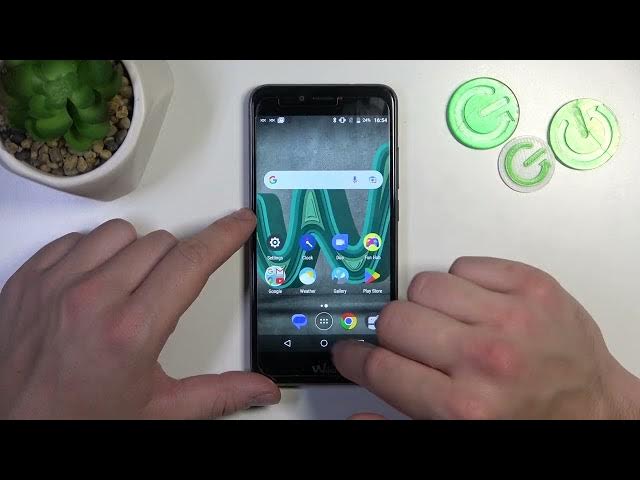 Video thumbnail for How to Remove/Restore Phone Icon from the Screen of WIKO U Pulse? - Organize Home Screen