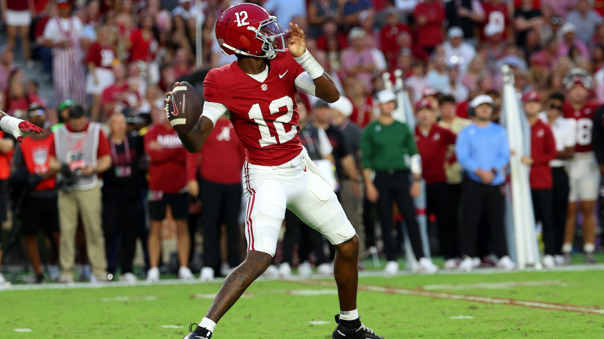 Video thumbnail for College Football Showdown: Alabama vs. Mississippi State