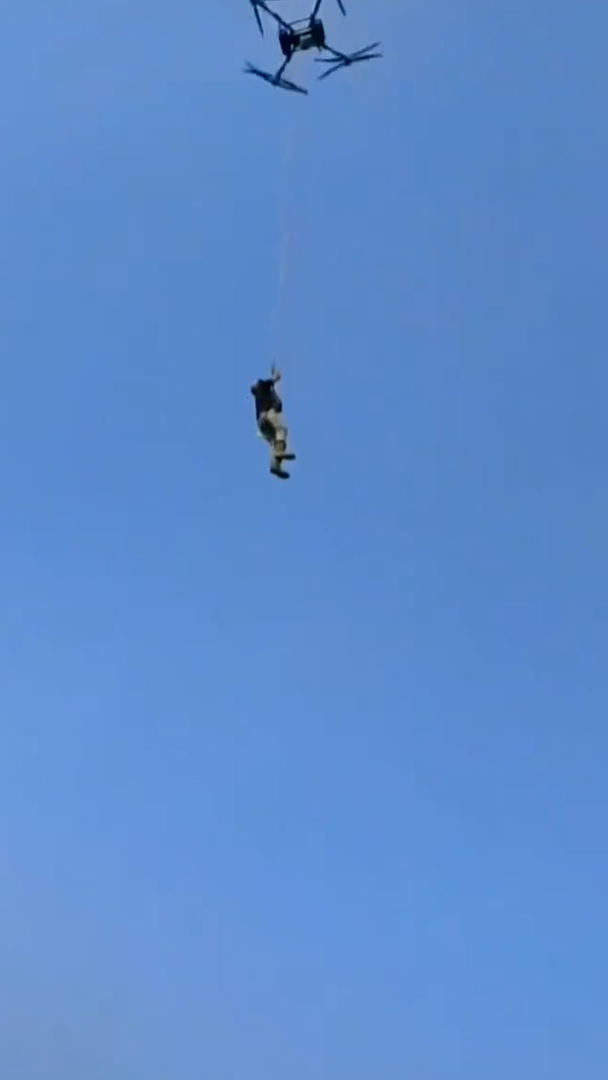 Video thumbnail for Indonesian farmer goes viral using a drone as transportation