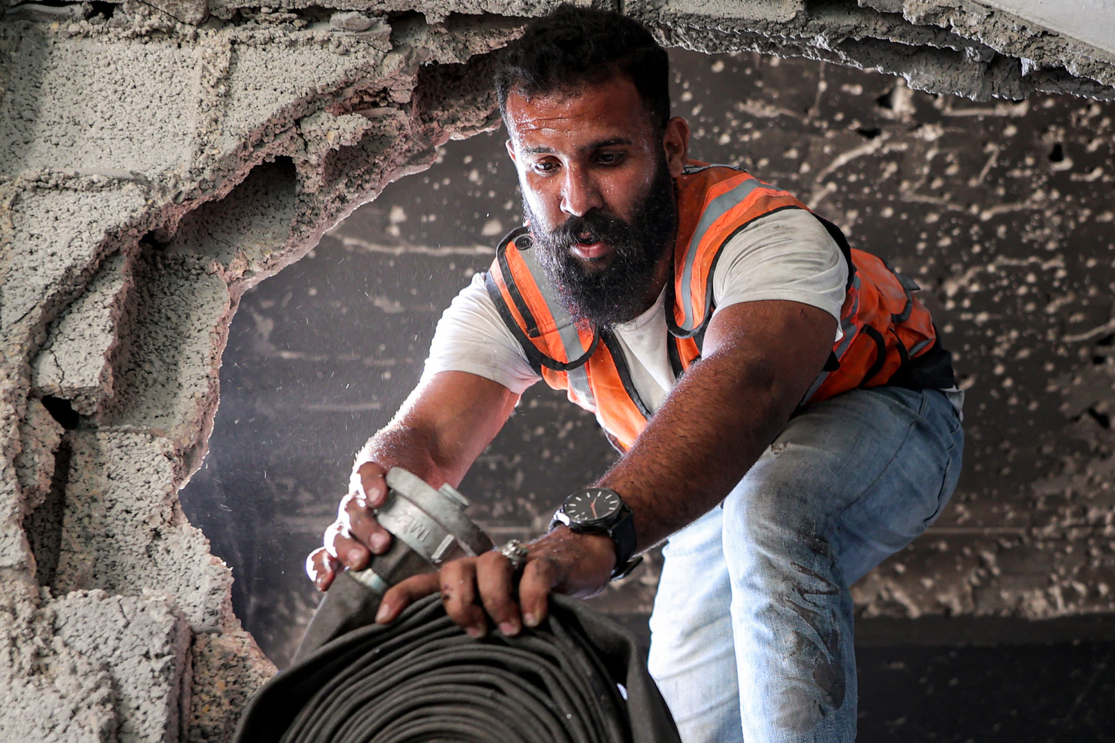 'Video thumbnail for Volunteers join Gaza’s civil defence crews despite huge risks'