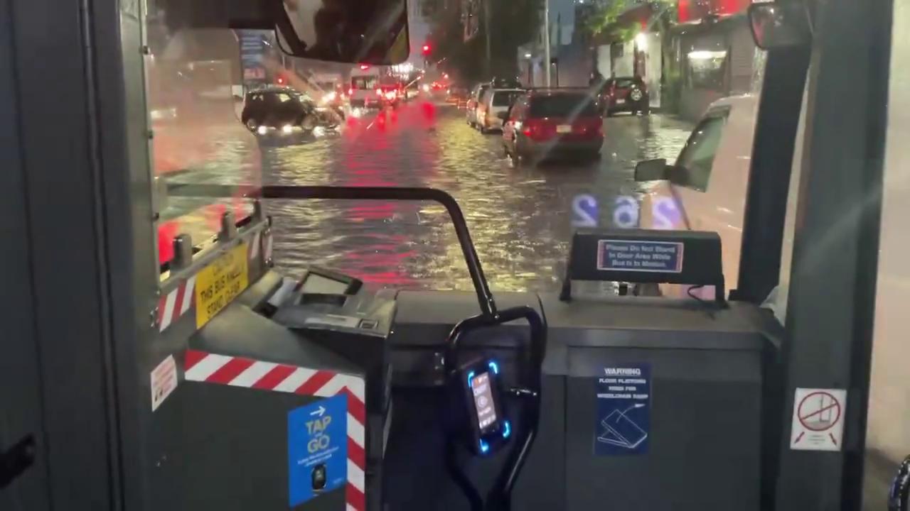 Video thumbnail for US: Flash Floods Inundate New York City After Powerful Storm 3.