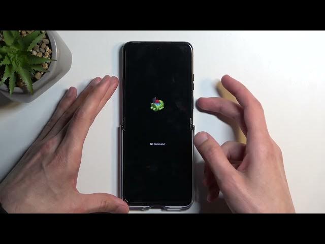 Video thumbnail for How to Activate the Fastboot Mode on MOTOROLA Razr 40 Ultra