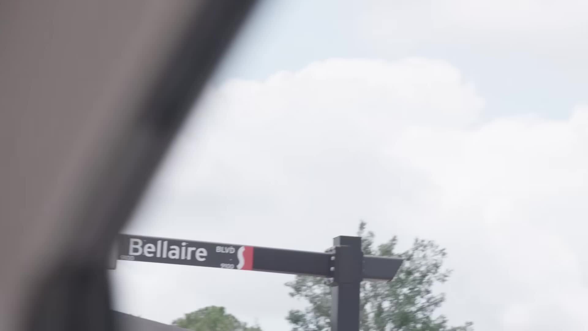 'Video thumbnail for Rising Music STAR Keshi Shows Off The BEST Things To Do In Houston Texas!'