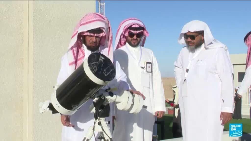 Video thumbnail for Why Ramadan starts on different days in different countries