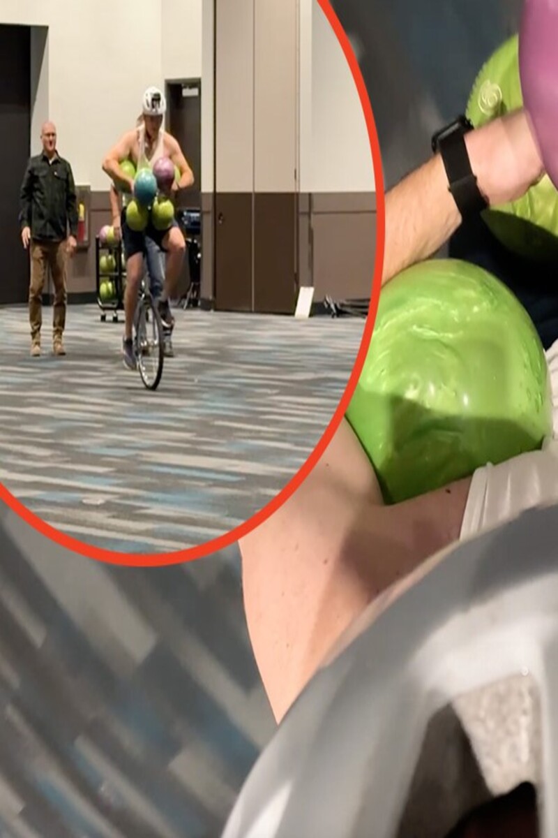 Video thumbnail for Most bowling balls held simultaneously while riding a unicycle  7 by David Rush