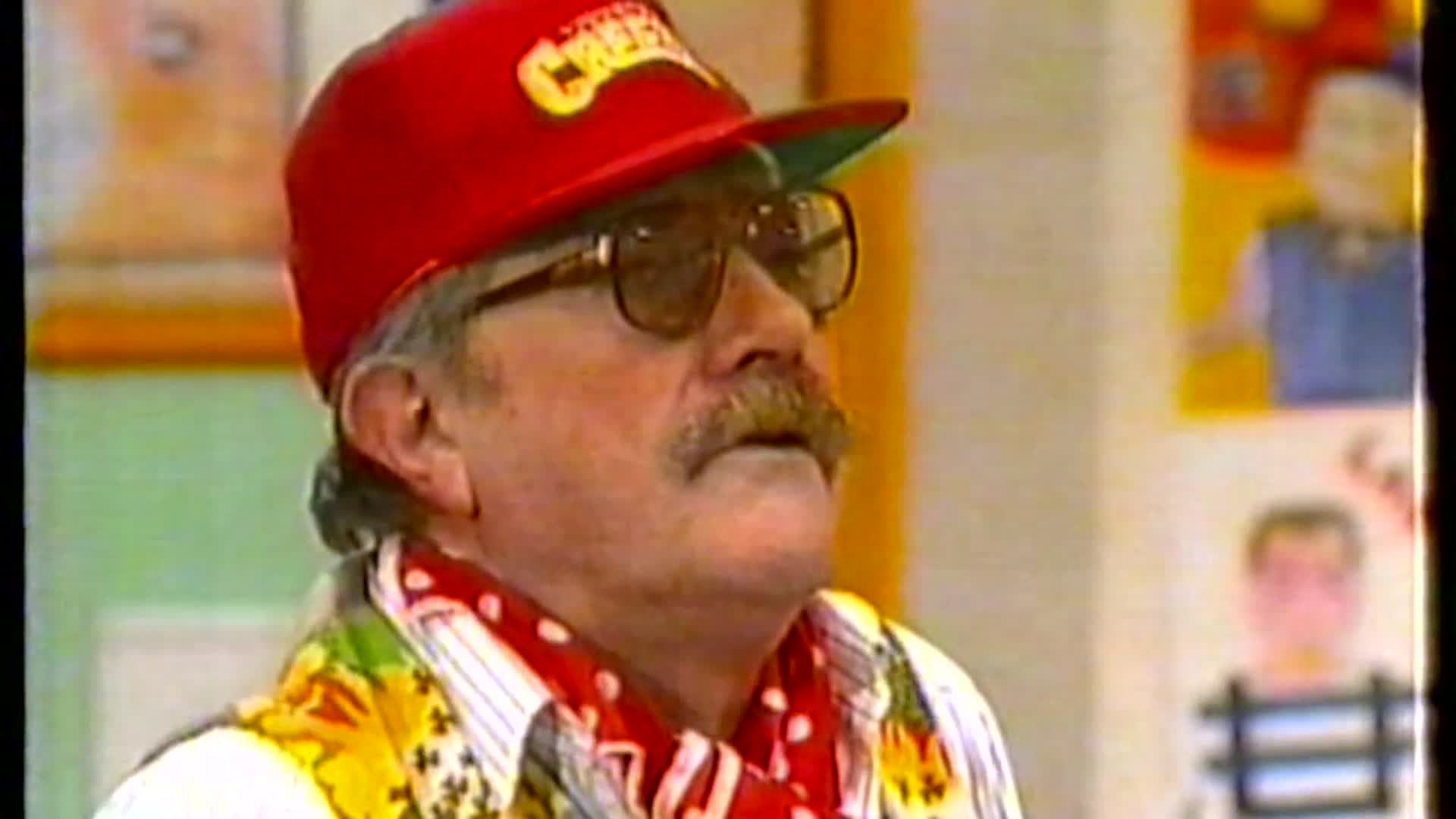 Video thumbnail for Pompon - Devinette- novembre 1989