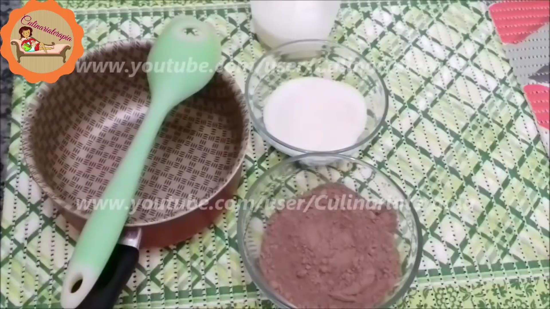 'Video thumbnail for Como Fazer Bolo de Paçoca de Amendoim Recheado - Com Pão de Ló de Paçoca'