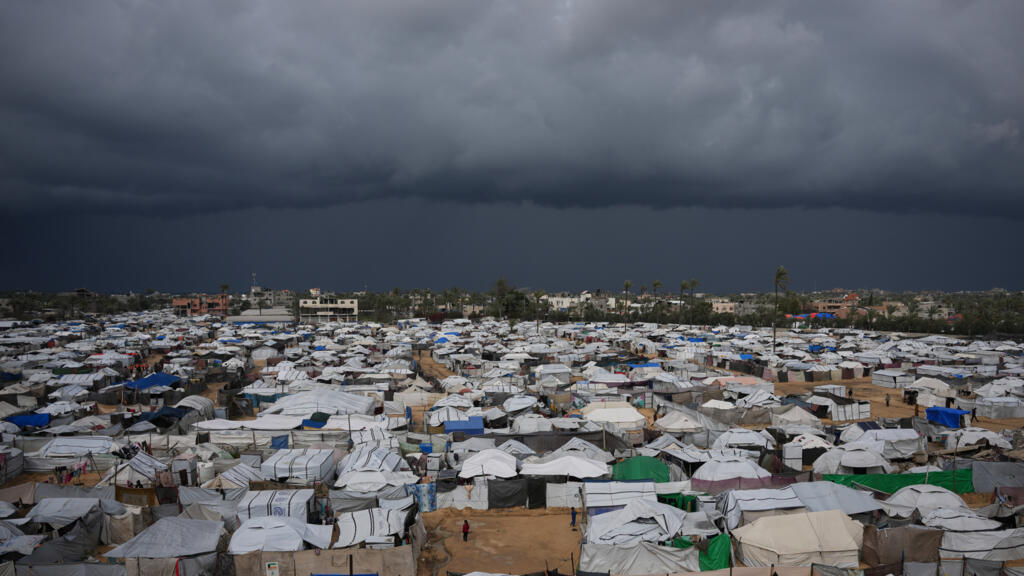 Video thumbnail for Israel confirms ban on dozens of NGOs in Gaza despite international concern