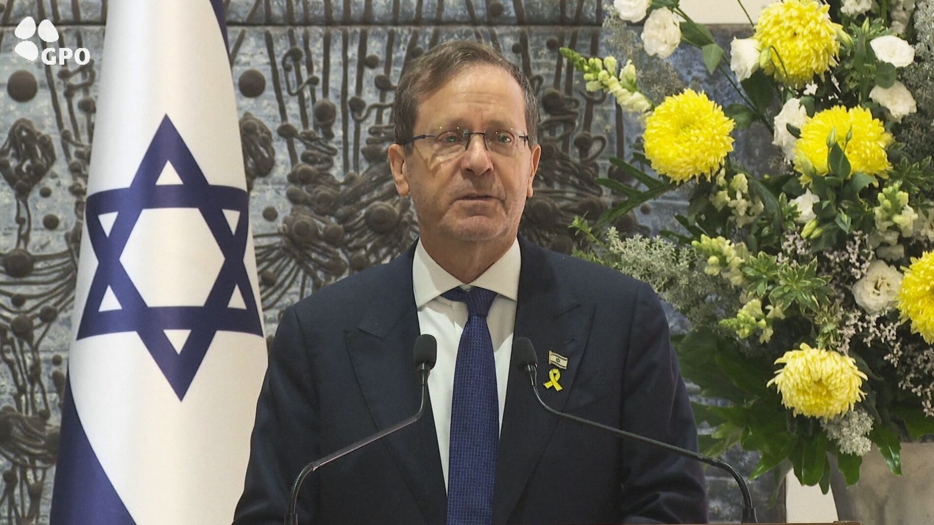 Video thumbnail for Israel’s president says ‘Jews attacked’ in Sydney; no official information from authorities