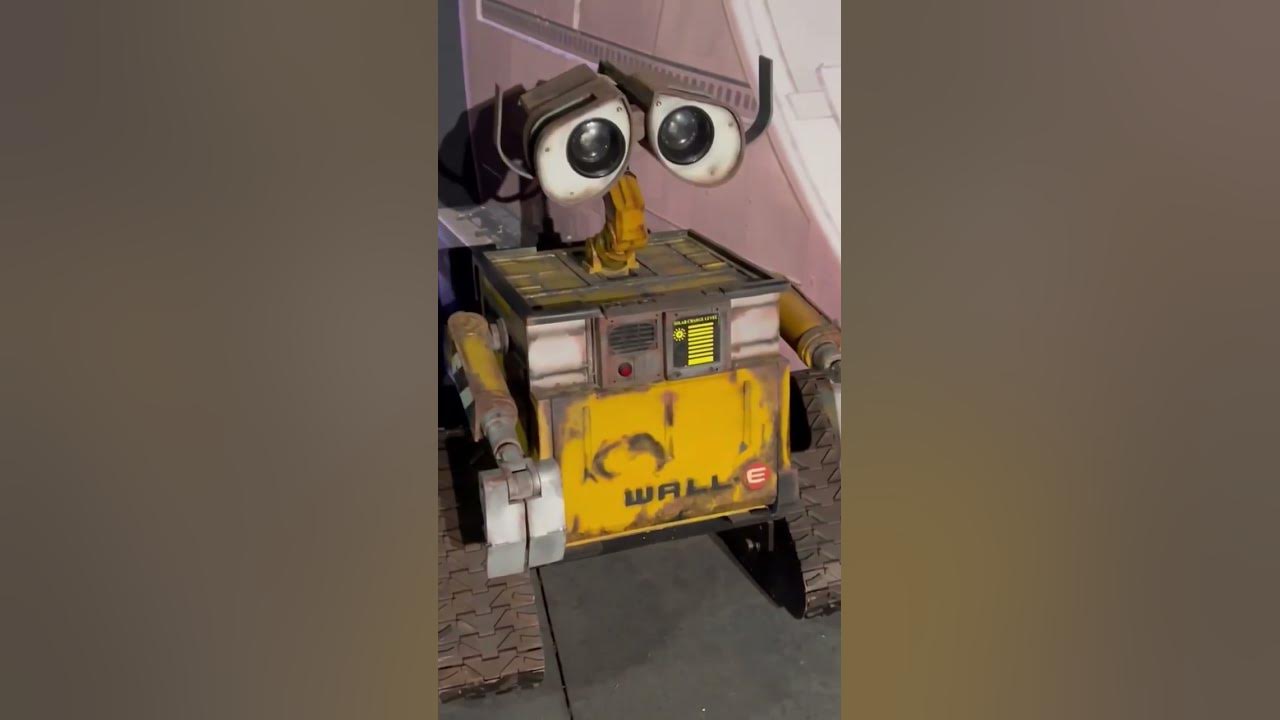 Video thumbnail for Some of the Rare Disney Characters we saw at the Disney Cast Member Party in the Magic Kingdom