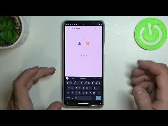 Video thumbnail for Does MOTOROLA Edge 20 Pro Support Wireless Charging?