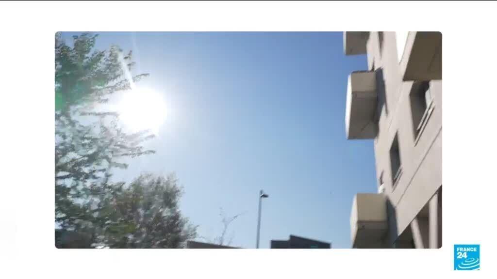 Video thumbnail for In Bordeaux's brand new eco-district of Brazza, homes turn into ovens during the heatwave