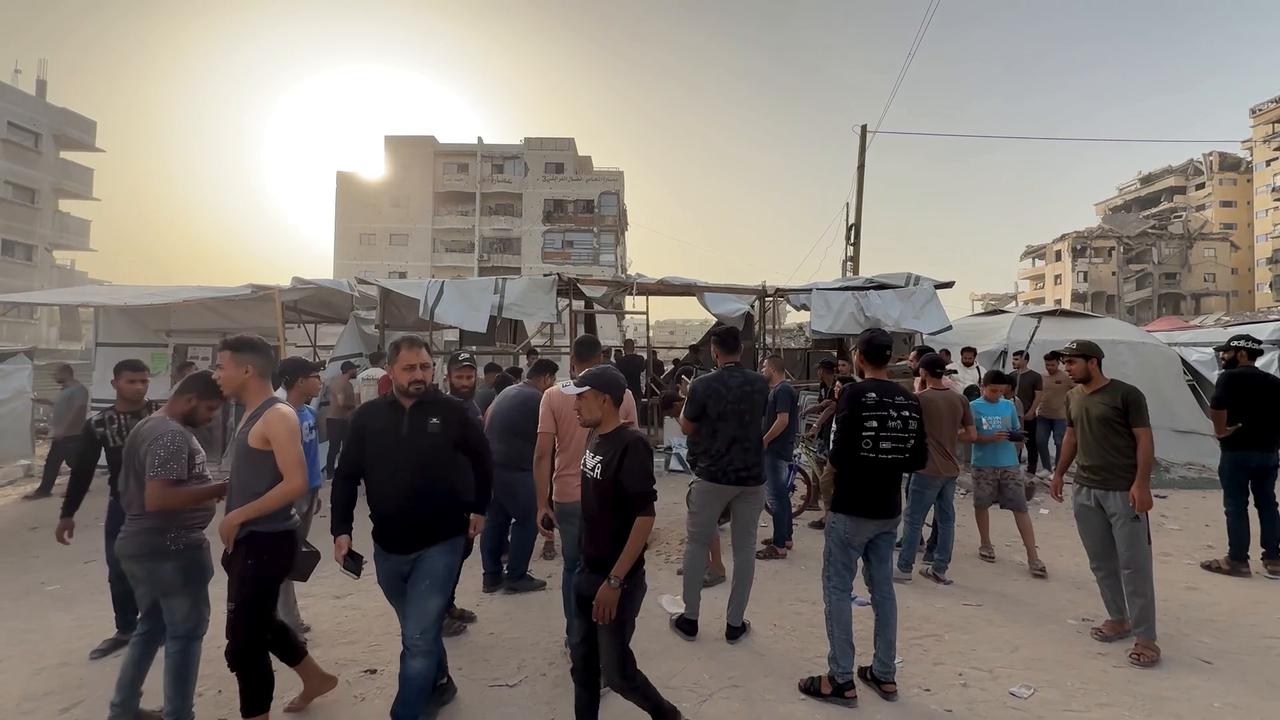 Video thumbnail for At least 9 injured in Israeli airstrike on tent cafe in Gaza City.