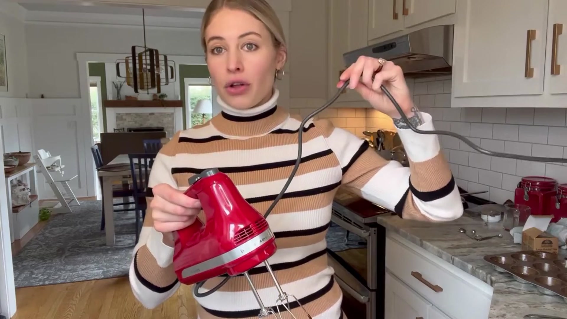 Video thumbnail for KitchenAid 5 Ultra Power Speed Hand Mixer Review honest thoughts (720P HD)