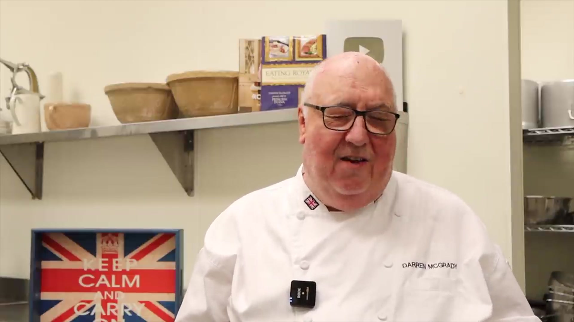 Video thumbnail for Former Royal Chef to The Queen Dishes on Cooking Thanksgiving Dinner(720P HD)