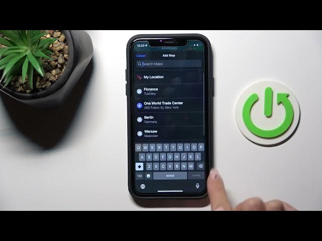 Video thumbnail for APPLE Maps: How to Add Stops to Current Route?